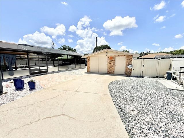 209 W DELAWARE STREET, Tavares, FL 32778