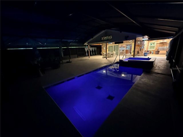 209 W DELAWARE STREET, Tavares, FL 32778