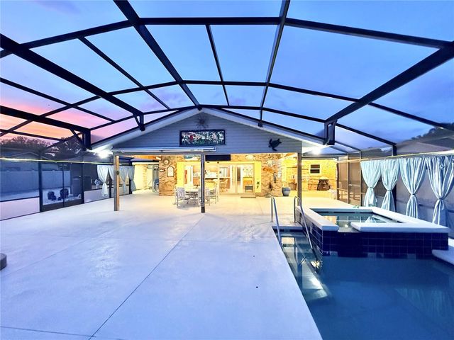 209 W DELAWARE STREET, Tavares, FL 32778