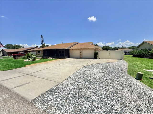 209 W DELAWARE STREET, Tavares, FL 32778