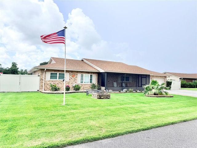 209 W DELAWARE STREET, Tavares, FL 32778
