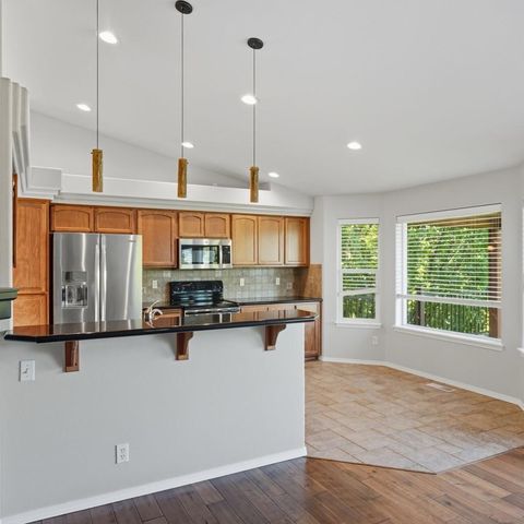 917 N Garry Dr Dr, Liberty Lake, WA 99109