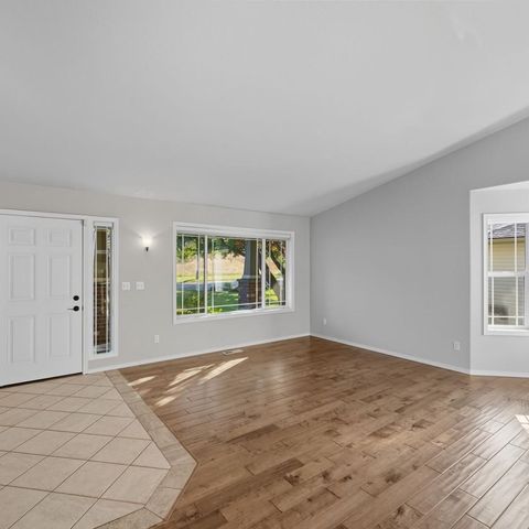 917 N Garry Dr Dr, Liberty Lake, WA 99109