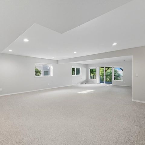 917 N Garry Dr Dr, Liberty Lake, WA 99109