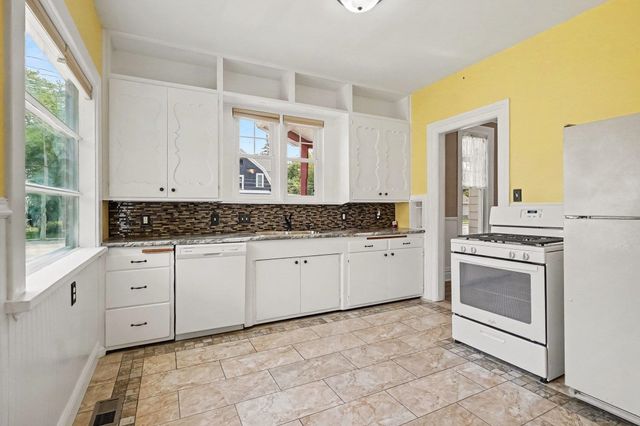 2023 4th Street, Bay City, MI 48708