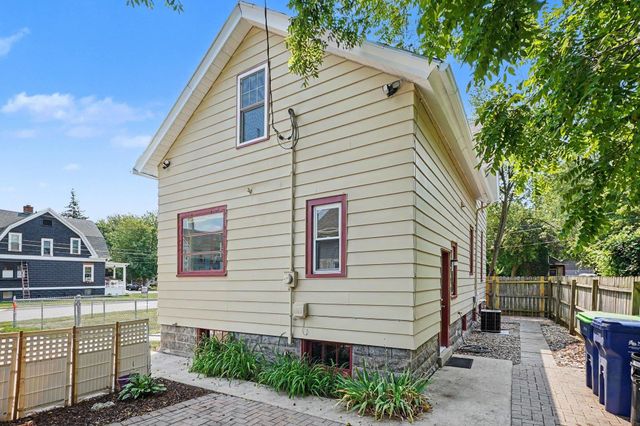 2023 4th Street, Bay City, MI 48708