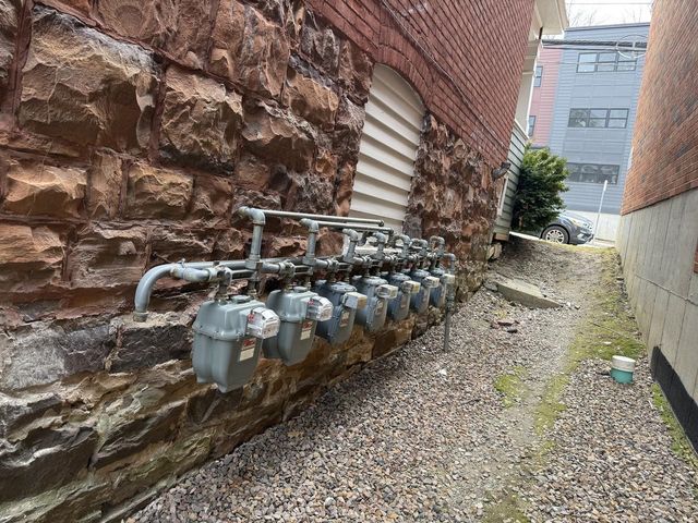 198-200 King Street, Burlington, VT 05401