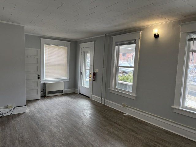 198-200 King Street, Burlington, VT 05401