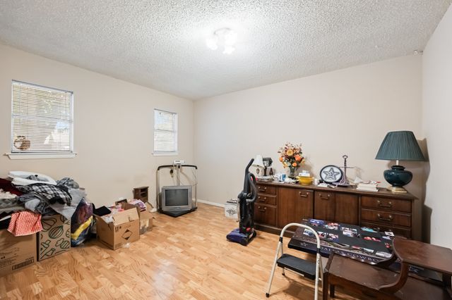 913 Redbud Street, Crowley, TX 76036