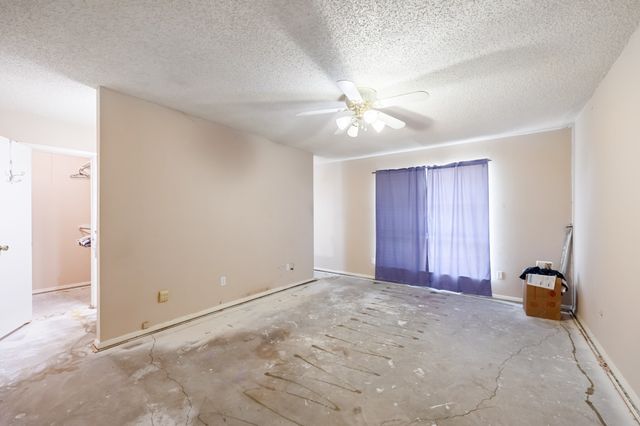 913 Redbud Street, Crowley, TX 76036