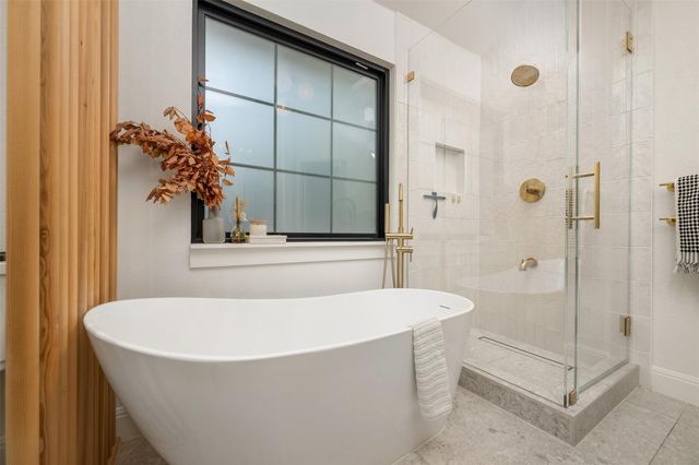9313 Notches DR, Austin, TX 78748