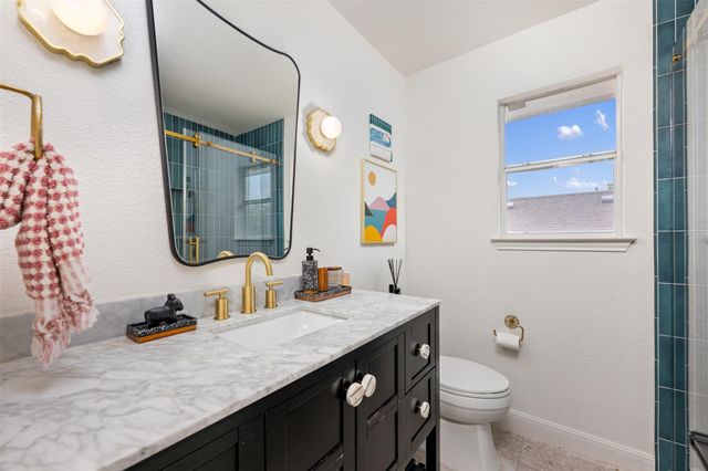 9313 Notches DR, Austin, TX 78748