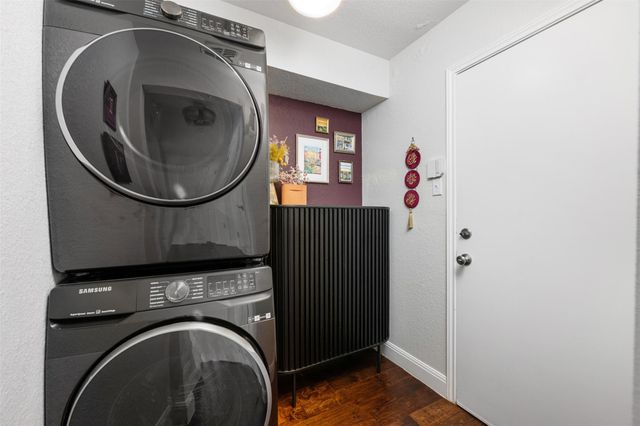 9313 Notches DR, Austin, TX 78748