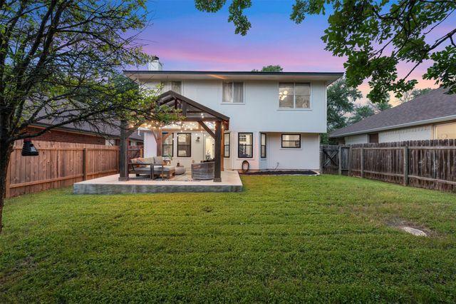 9313 Notches DR, Austin, TX 78748