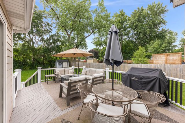 1N003 Richard Avenue, Wheaton, IL 60187