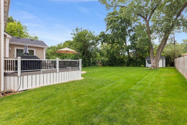 1N003 Richard Avenue, Wheaton, IL 60187