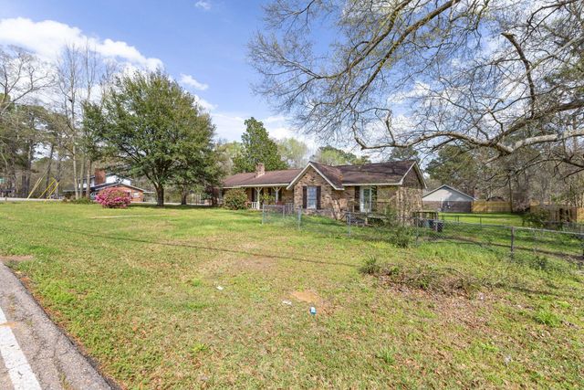 404 Cox Ave., Hattiesburg, MS 39402