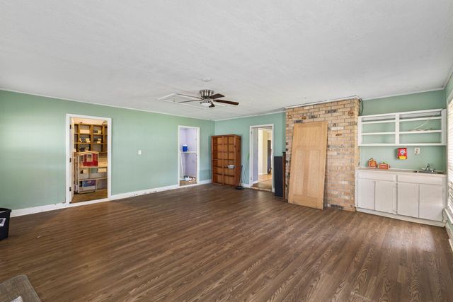 404 Cox Ave., Hattiesburg, MS 39402