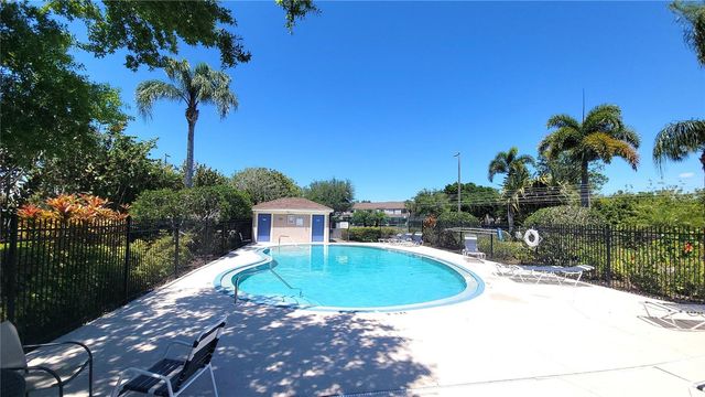 6235 BAYSIDE KEY DRIVE, Tampa, FL 33615