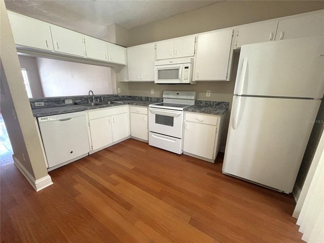 6235 BAYSIDE KEY DRIVE, Tampa, FL 33615