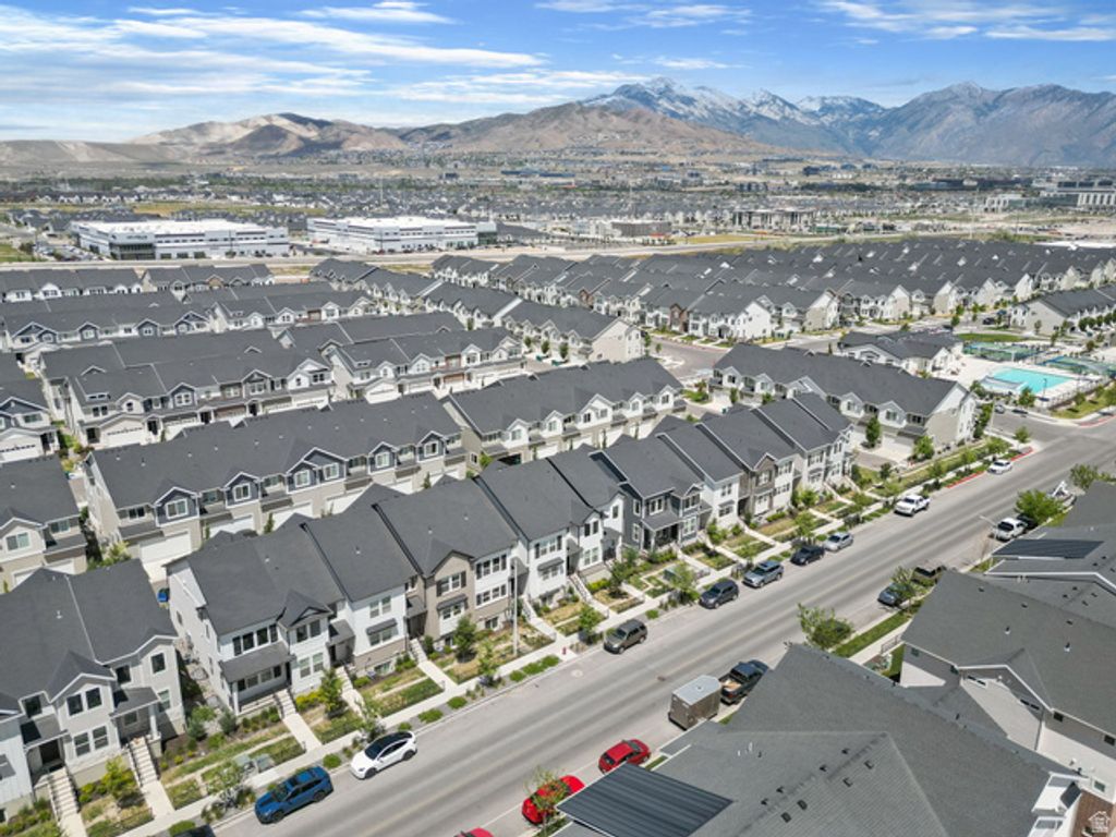 Image 36 of property listing at 4190 W HARDMAN WAY, Lehi, UT 84048