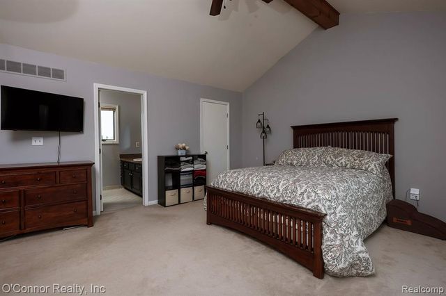 7978 Frith Road, Columbus, MI 48063