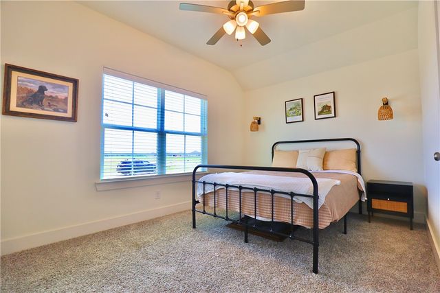 172 Pleasant Path, Somerville, TX 77879