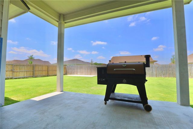 172 Pleasant Path, Somerville, TX 77879