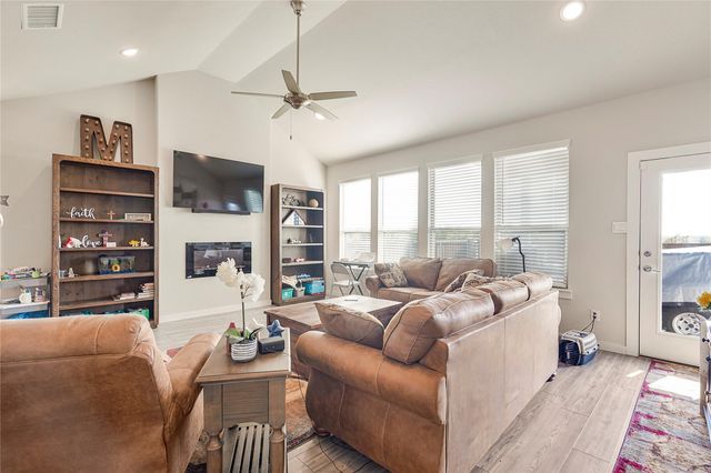 2513 Peoria Drive, Fort Worth, TX 76179
