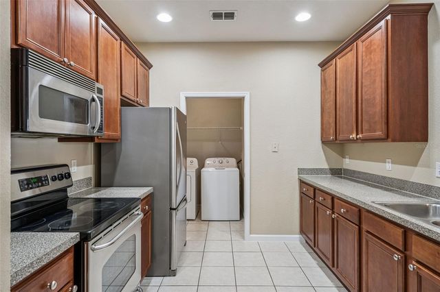 3001 LAUREL PARK LANE 207, Kissimmee, FL 34741