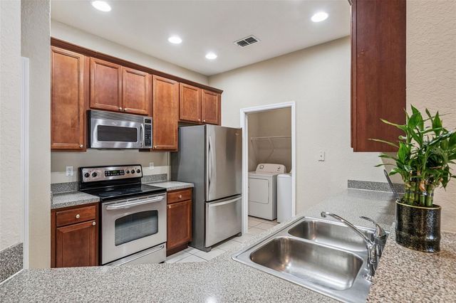 3001 LAUREL PARK LANE 207, Kissimmee, FL 34741