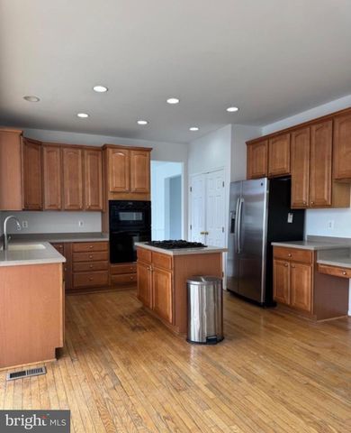 5312 JOSHUA TREE CIR, Fredericksburg, VA 22407