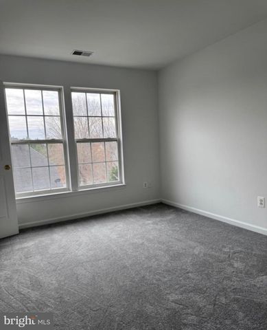 5312 JOSHUA TREE CIR, Fredericksburg, VA 22407