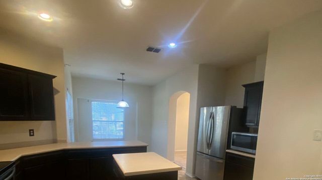 823 Point Cove, San Antonio, TX 78253