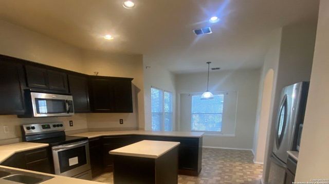 823 Point Cove, San Antonio, TX 78253