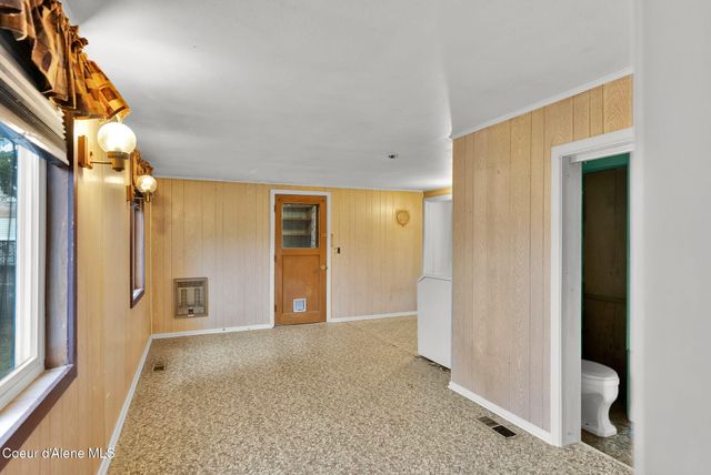 10264 N GOVERNMENT WAY, Hayden, ID 83835