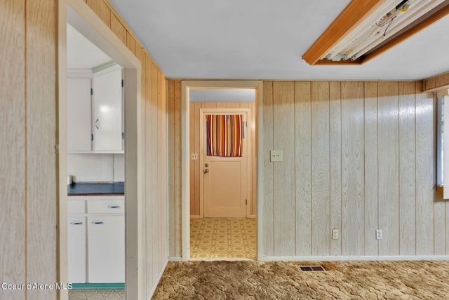 10264 N GOVERNMENT WAY, Hayden, ID 83835