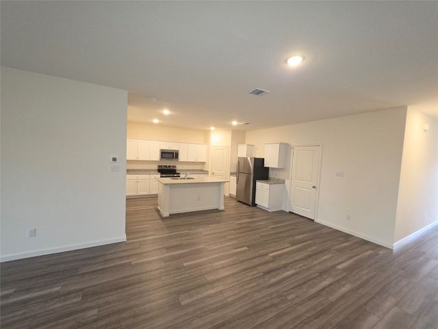 2304 Winthrop Avenue, Princeton, TX 75407