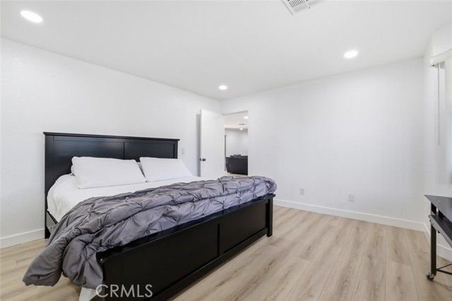 2901 E Via Escuela, Palm Springs, CA 92262