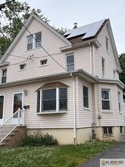 65 W Stearns Street, Rahway, NJ 07065