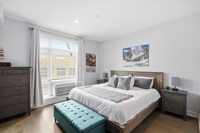 2 Cliveden St. 403E, Quincy, MA 02169