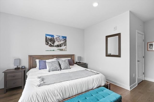 2 Cliveden St. 403E, Quincy, MA 02169