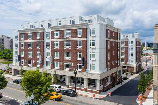 2 Cliveden St. 403E, Quincy, MA 02169