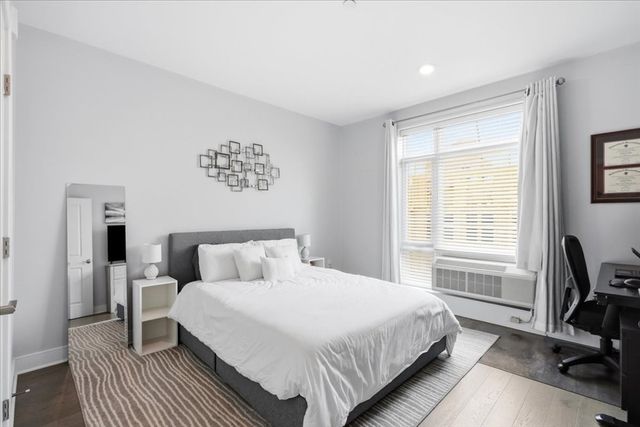 2 Cliveden St. 403E, Quincy, MA 02169