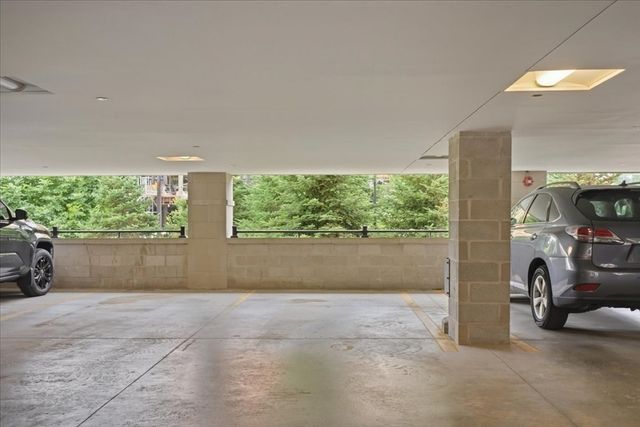 2 Cliveden St. 403E, Quincy, MA 02169