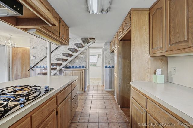 5606 S Trenton Avenue, Tulsa, OK 74105