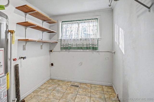 5606 S Trenton Avenue, Tulsa, OK 74105