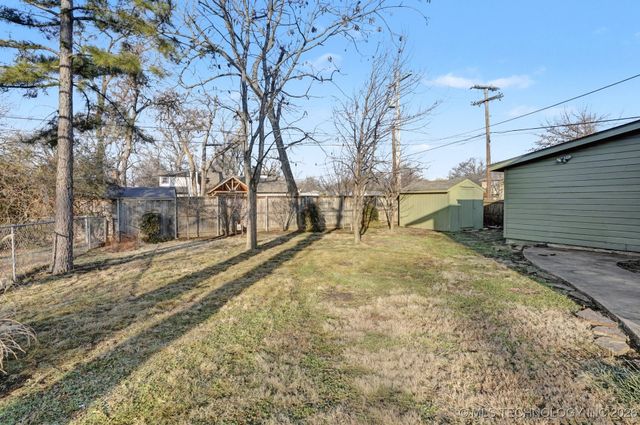5606 S Trenton Avenue, Tulsa, OK 74105