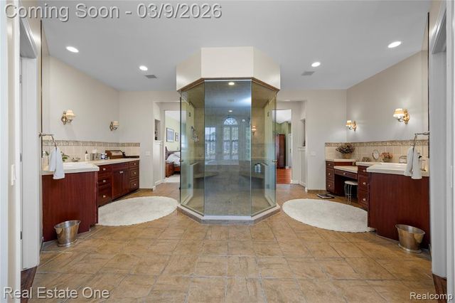 1937 Carsons Cove, Commerce Twp, MI 48390