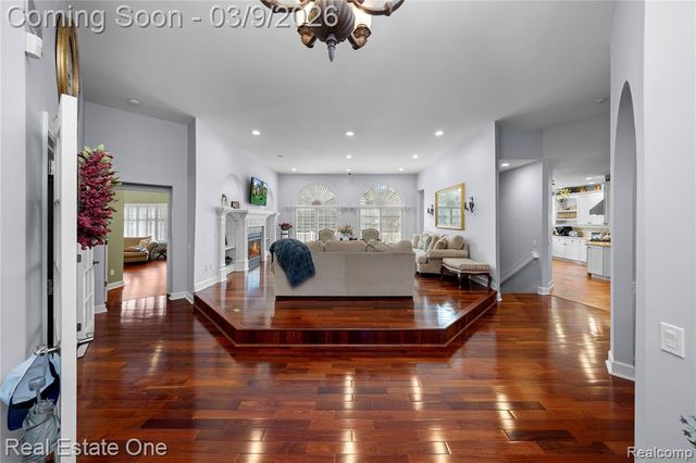 1937 Carsons Cove, Commerce Twp, MI 48390